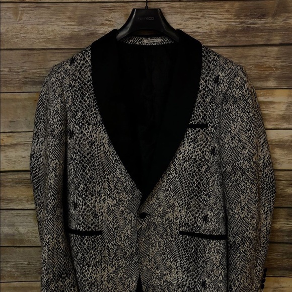 Ferrecci Other - Snake skin suit